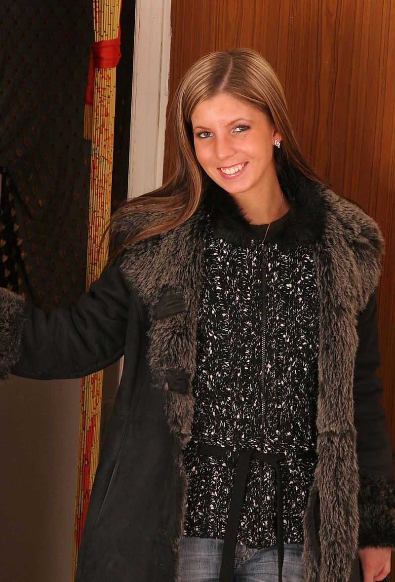 Яна, 25